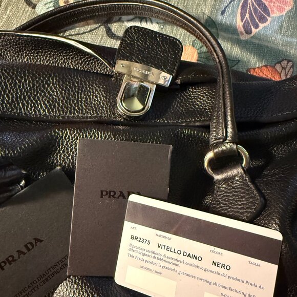 Prada  Vitello Daino Shoulder Bag Black - Picture 14 of 16